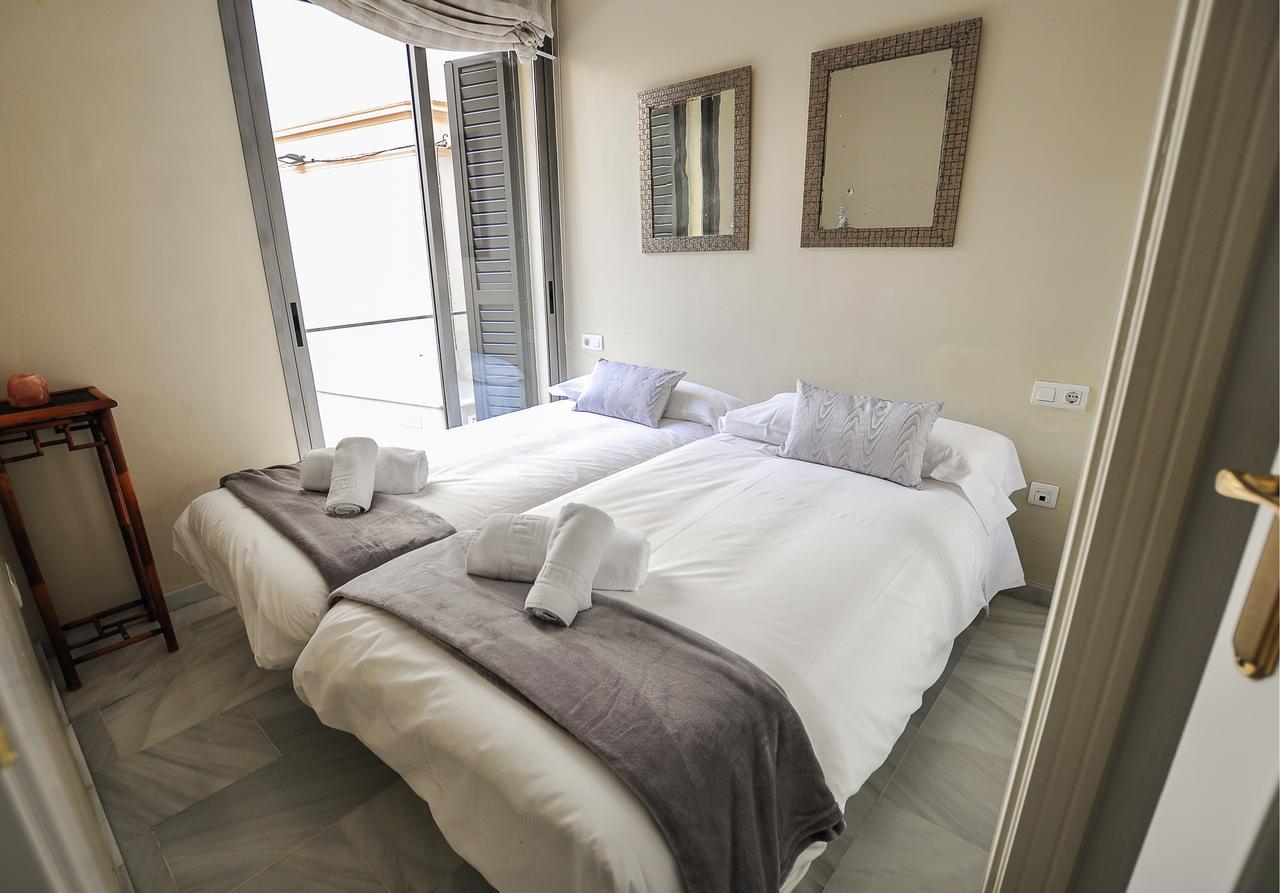 RENTHAS Plaza Flores Apartment Málaga Exterior foto